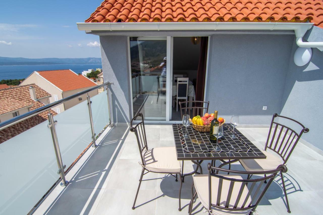 Apartments Sara 4 Бол Екстериор снимка